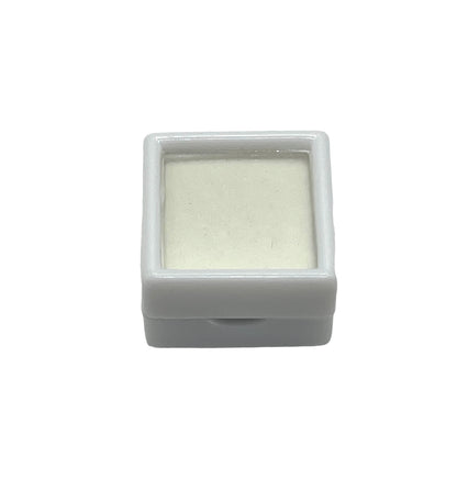 Gemstone Display Boxes x10 – 3 x 3cm Plastic Gem Boxes with Reversible Black & White Foam Inserts