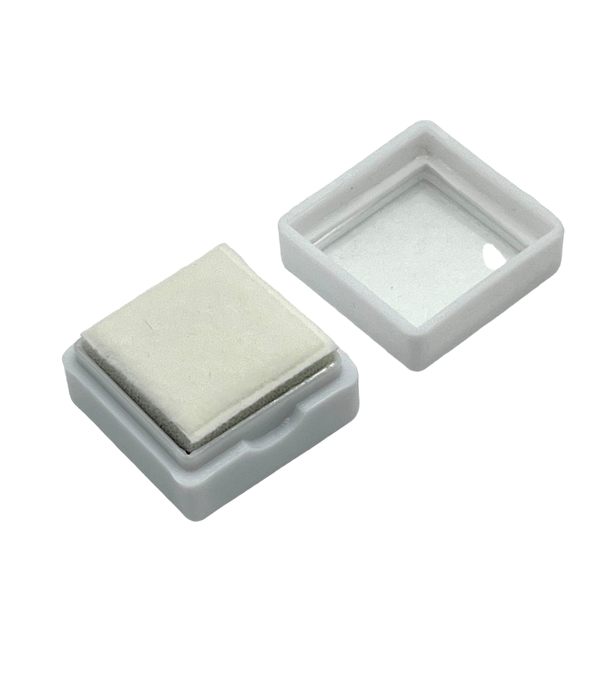 Gemstone Display Boxes x10 – 3 x 3cm Plastic Gem Boxes with Reversible Black & White Foam Inserts